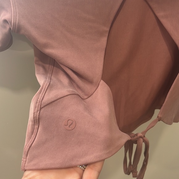 Lululemoon t-shirt, size 2 , peach color, very good condition. - Picture 3 of 5
